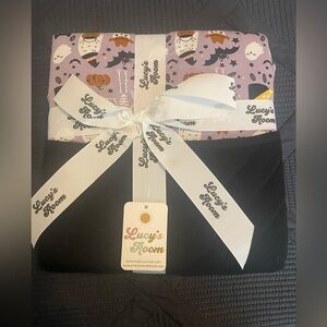 NWT Emerson and Friends Lucy’s Room ‘Spooky Cute Halloween’ Luxury Bamboo Quilt